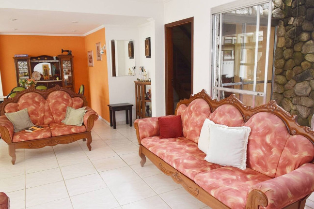 Imagem Casa com 9 Quartos à Venda, 720 m² em Jardim Samambaia - Ubatuba Imagem Casa com 9 Quartos à Venda, 720 m² em Jardim Samambaia - Ubatuba
