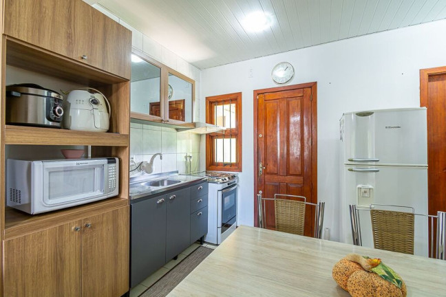 Imagem Casa com 2 Quartos à Venda, 41 m² em São José - Canoas Imagem Casa com 2 Quartos à Venda, 41 m² em São José - Canoas