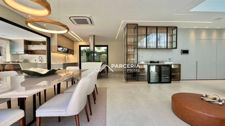 Imagem Casa com 6 Quartos à Venda, 415 m² em Riviera Módulo 11 - Bertioga Imagem Casa com 6 Quartos à Venda, 415 m² em Riviera Módulo 11 - Bertioga