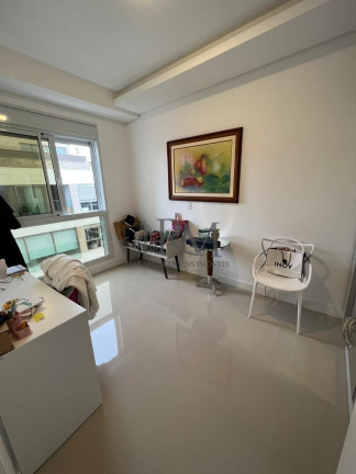 Imagem Apartamento com 3 Quartos à Venda, 103 m² em Jurerê Internacional - Florianópolis Imagem Apartamento com 3 Quartos à Venda, 103 m² em Jurerê Internacional - Florianópolis