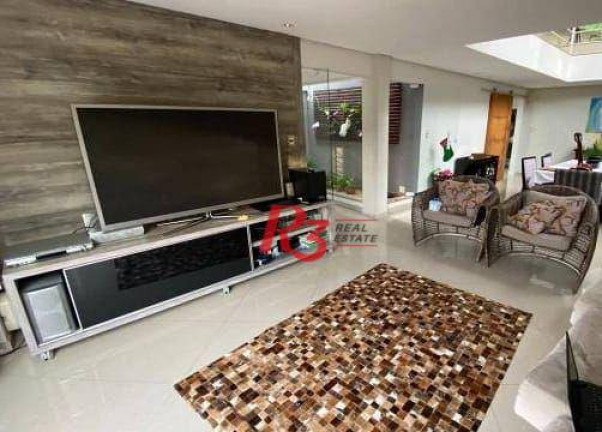 Sobrado com 5 Quartos à Venda, 1.000 m² em Morro De Nova Cintra - Santos