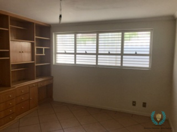 Imagem Casa com 4 Quartos à Venda, 236 m² em Jardim Meny - São Roque Imagem Casa com 4 Quartos à Venda, 236 m² em Jardim Meny - São Roque