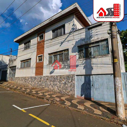Imagem Sobrado com 4 Quartos à Venda, 261 m² em Centro - Pirassununga