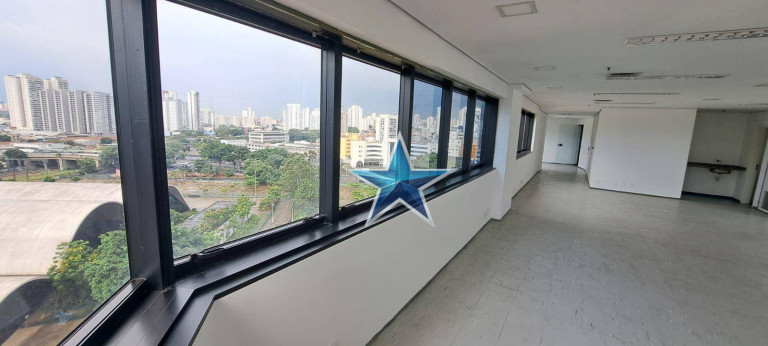 Sala Comercial à Venda, 112 m² em Barra Funda - São Paulo