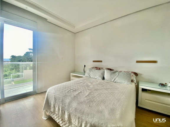 Imagem Casa com 3 Quartos à Venda, 512 m² em Itaguaçu - Florianópolis