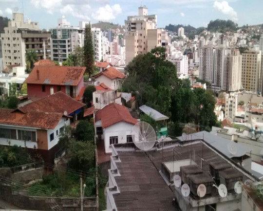 Imagem Imóvel com 2 Quartos à Venda, 85 m² em Paineiras - Juiz De Fora