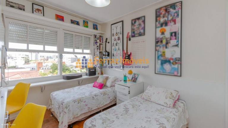 Imagem Apartamento com 2 Quartos à Venda, 170 m² em Santa Cecília - Porto Alegre Imagem Apartamento com 2 Quartos à Venda, 170 m² em Santa Cecília - Porto Alegre