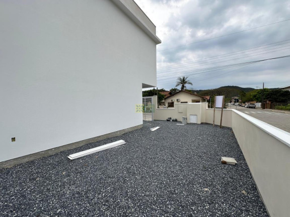 Imagem Sobrado com 2 Quartos à Venda, 80 m² em Zimbros - Bombinhas Imagem Sobrado com 2 Quartos à Venda, 80 m² em Zimbros - Bombinhas