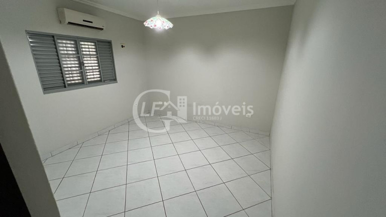 Imagem Casa com 3 Quartos à Venda, 190 m² em Vila Taquarussu - Campo Grande Imagem Casa com 3 Quartos à Venda, 190 m² em Vila Taquarussu - Campo Grande