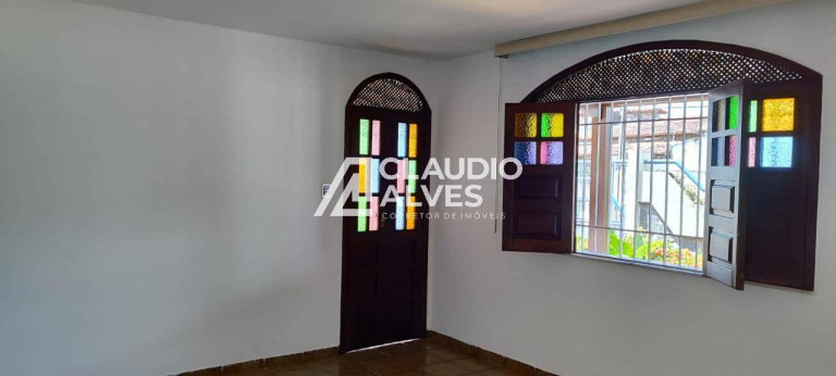 Imagem Casa com 3 Quartos à Venda, 200 m² em Queimadinha - Feira De Santana Imagem Casa com 3 Quartos à Venda, 200 m² em Queimadinha - Feira De Santana