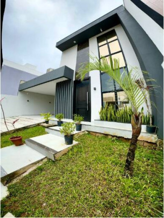 Imagem Casa com 3 Quartos à Venda, 300 m² em Centro - Balneário Camboriú Imagem Casa com 3 Quartos à Venda, 300 m² em Centro - Balneário Camboriú