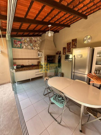Imagem Casa com 3 Quartos à Venda, 170 m² em Balneário Perequê - Porto Belo Imagem Casa com 3 Quartos à Venda, 170 m² em Balneário Perequê - Porto Belo
