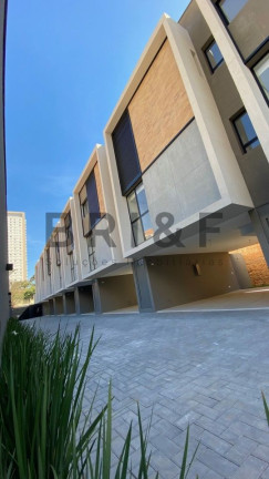 Imagem Casa com 2 Quartos à Venda ou Locação, 134 m² em Brooklin - São Paulo Imagem Casa com 2 Quartos à Venda ou Locação, 134 m² em Brooklin - São Paulo