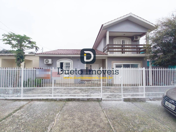 Casa com 5 Quartos à Venda, 212 m² em Camobi - Santa Maria