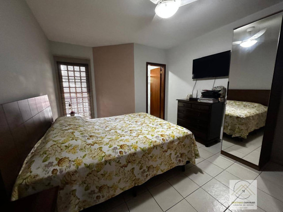 Imagem Casa com 2 Quartos à Venda, 235 m² em Jardim Alvinópolis - Atibaia Imagem Casa com 2 Quartos à Venda, 235 m² em Jardim Alvinópolis - Atibaia