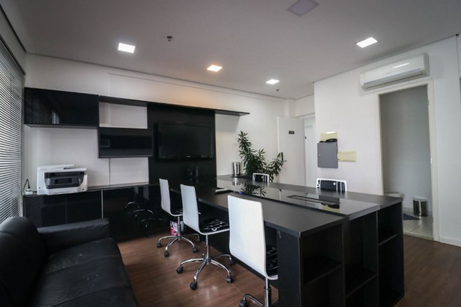 Imagem Sala Comercial à Venda ou Locação, 40 m² em Anhangabaú - Jundiaí Imagem Sala Comercial à Venda ou Locação, 40 m² em Anhangabaú - Jundiaí