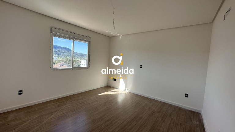 Imagem Apartamento com 3 Quartos à Venda, 197 m² em Camobi - Santa Maria Imagem Apartamento com 3 Quartos à Venda, 197 m² em Camobi - Santa Maria