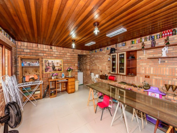 Imagem Casa com 5 Quartos à Venda, 290 m² em Jardim Itu - Porto Alegre