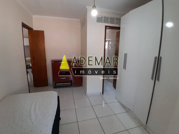 Imagem Casa com 3 Quartos à Venda, 175 m² em Taboão - Diadema Imagem Casa com 3 Quartos à Venda, 175 m² em Taboão - Diadema