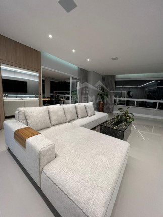 Imagem Cobertura com 3 Quartos à Venda, 215 m² em Barreiros - São José