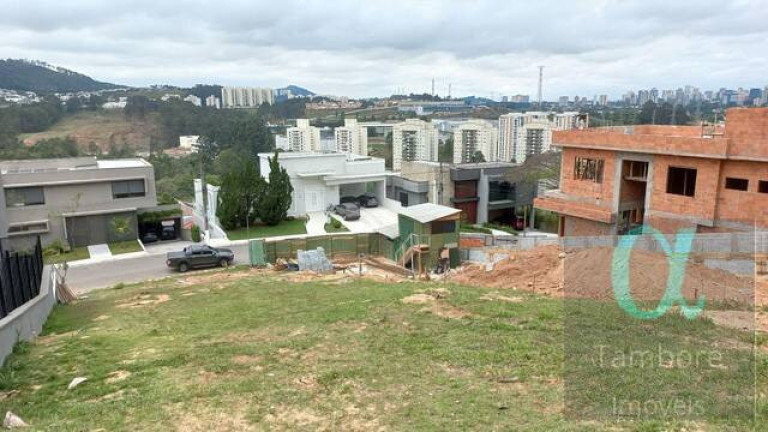 Imagem Terreno à Venda, 711 m² em Tamboré - Santana De Parnaíba Imagem Terreno à Venda, 711 m² em Tamboré - Santana De Parnaíba