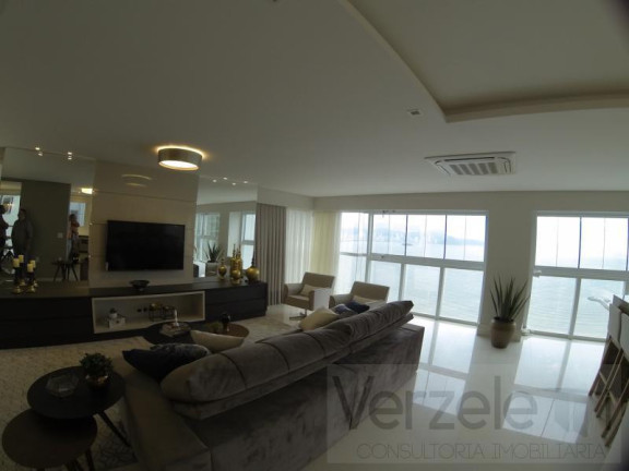 Imagem Apartamento com 4 Quartos à Venda, 238 m² em Centro - Balneário Camboriú Imagem Apartamento com 4 Quartos à Venda, 238 m² em Centro - Balneário Camboriú