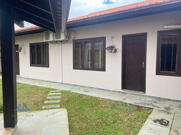 Imagem Casa com 4 Quartos à Venda, 239 m² em Itacorubi - Florianópolis Imagem Casa com 4 Quartos à Venda, 239 m² em Itacorubi - Florianópolis