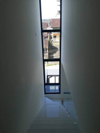 Imagem Casa com 3 Quartos à Venda, 169 m² em Floresta - Joinville Imagem Casa com 3 Quartos à Venda, 169 m² em Floresta - Joinville