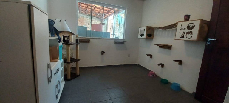 Imagem Casa com 5 Quartos à Venda, 240 m² em Salvador