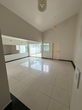 Imagem Casa com 3 Quartos à Venda, 143 m² em Flores - Manaus Imagem Casa com 3 Quartos à Venda, 143 m² em Flores - Manaus