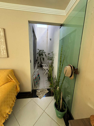 Imagem Casa com 2 Quartos para Alugar, 200 m² em Centro - Araruama