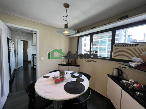 Imagem Apartamento com 3 Quartos à Venda, 220 m² em Itaim Bibi - São Paulo