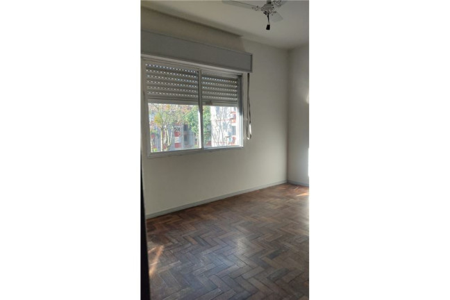Imagem Imóvel com 3 Quartos à Venda, em Jardim Itu - Porto Alegre Imagem Imóvel com 3 Quartos à Venda, em Jardim Itu - Porto Alegre