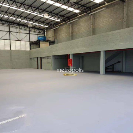 Galpão à Venda ou Locação, 1.000 m² em Laranjeiras - Caieiras