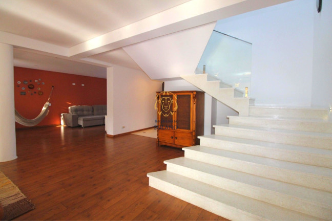Imagem Casa com 4 Quartos à Venda, 938 m² em Santa Cândida - Curitiba