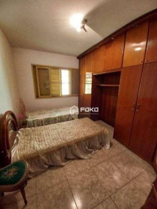 Imagem Casa com 3 Quartos para Alugar, 330 m² em Vila Rosália - Guarulhos Imagem Casa com 3 Quartos para Alugar, 330 m² em Vila Rosália - Guarulhos