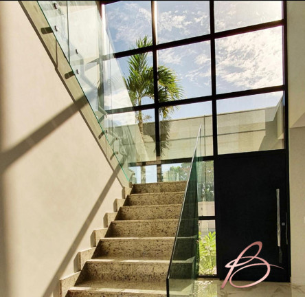 Imagem Casa com 4 Quartos à Venda, 250 m² em Barra - Balneário Camboriú