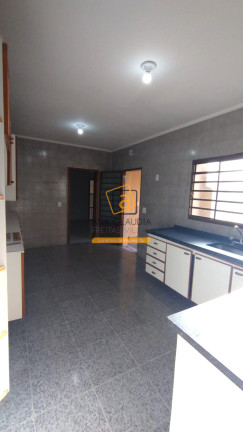Imagem Casa com 3 Quartos para Alugar,  em Centro - Itu