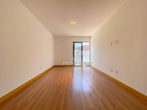 Imagem Casa com 4 Quartos à Venda, 160 m² em Tijuca - Teresópolis Imagem Casa com 4 Quartos à Venda, 160 m² em Tijuca - Teresópolis
