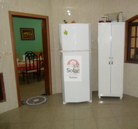 Imagem Casa com 3 Quartos à Venda, 241 m² em Vila São José - Taubaté