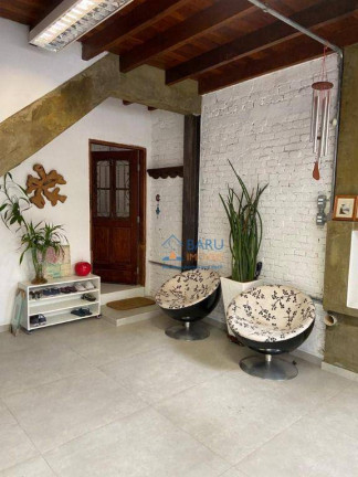 Casa com 3 Quartos à Venda ou Locação, 142 m² em Higienópolis - São Paulo