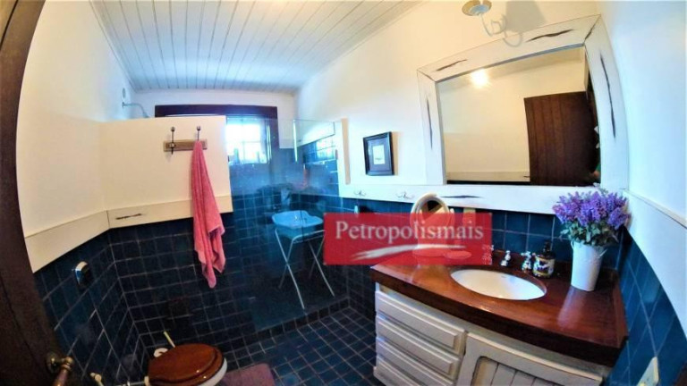 Imagem Casa com 3 Quartos à Venda, em São Sebastião - Petrópolis Imagem Casa com 3 Quartos à Venda, em São Sebastião - Petrópolis