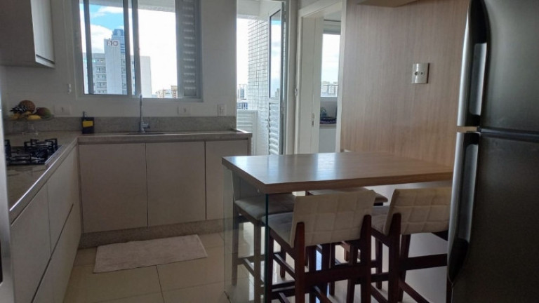 Imagem Apartamento com 3 Quartos à Venda, 140 m² em Centro - Balneário Camboriú Imagem Apartamento com 3 Quartos à Venda, 140 m² em Centro - Balneário Camboriú