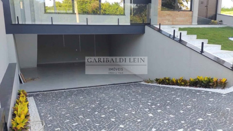 Imagem Casa com 3 Quartos à Venda, 274 m² em Swiss Park - Campinas Imagem Casa com 3 Quartos à Venda, 274 m² em Swiss Park - Campinas