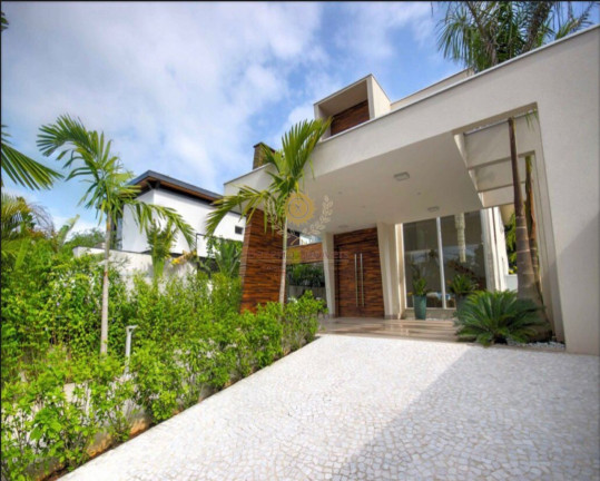 Imagem Sobrado com 6 Quartos à Venda, 531 m² em Centro - Bertioga Imagem Sobrado com 6 Quartos à Venda, 531 m² em Centro - Bertioga