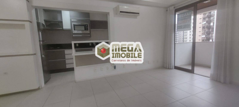 Imagem Apartamento com 2 Quartos à Venda, 71 m² em Centro - Florianópolis Imagem Apartamento com 2 Quartos à Venda, 71 m² em Centro - Florianópolis