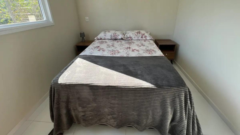 Imagem Apartamento com 2 Quartos para Alugar,  em Canasvieiras - Florianópolis