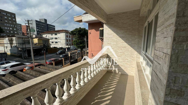 Imagem Casa com 3 Quartos à Venda, 142 m² em Encruzilhada - Santos Imagem Casa com 3 Quartos à Venda, 142 m² em Encruzilhada - Santos