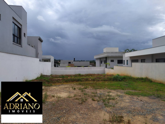 Terreno à Venda, 424 m² em Ribeirão Do Lipa - Cuiabá