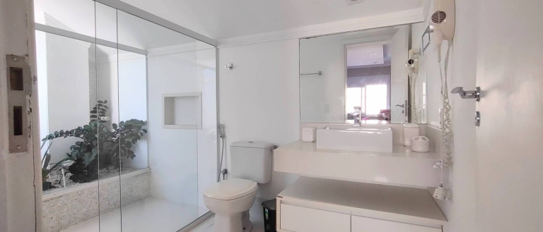 Imagem Sobrado com 7 Quartos à Venda, 400 m² em Enseada - Guarujá